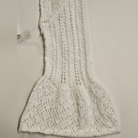 Cuffing Season Knit-Detail Flared-Cuff Top - Picture 5 of 9